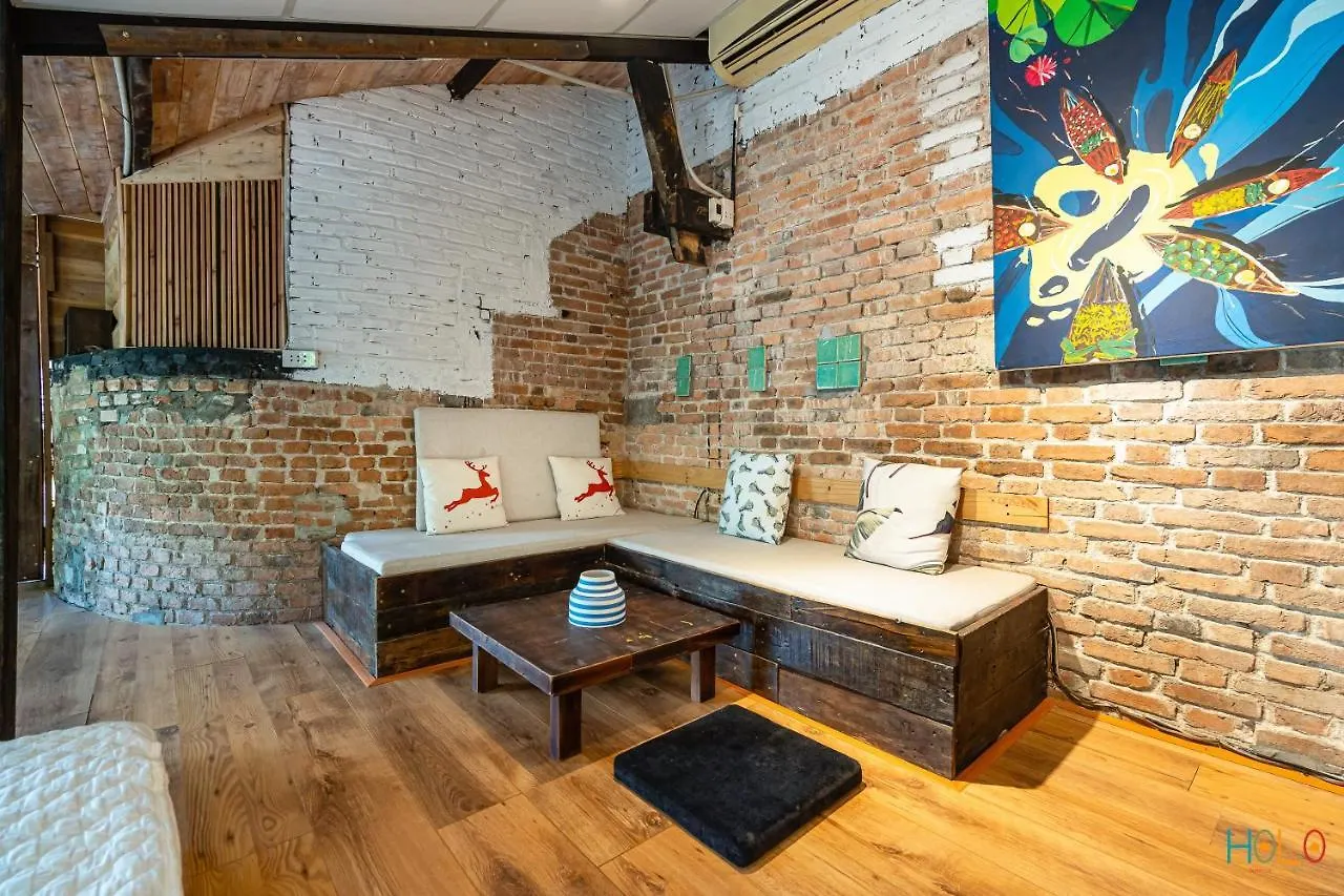 Holo Bato Saigon - Serviced Homestay Ho Chi Minh City Vietnam